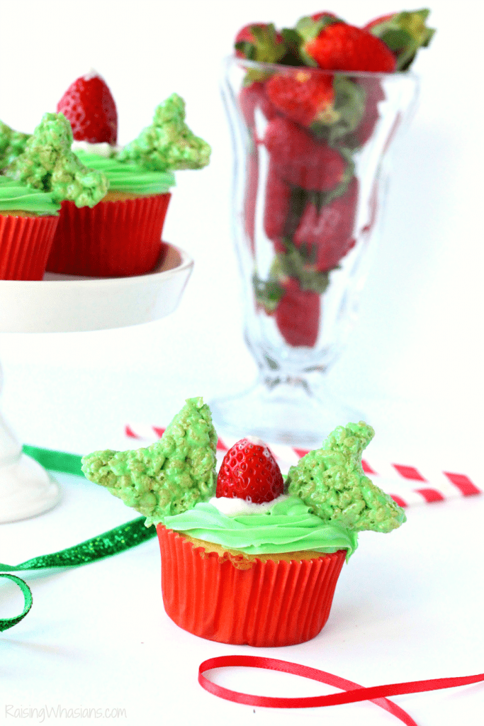 Shrek Christmas cupcakes