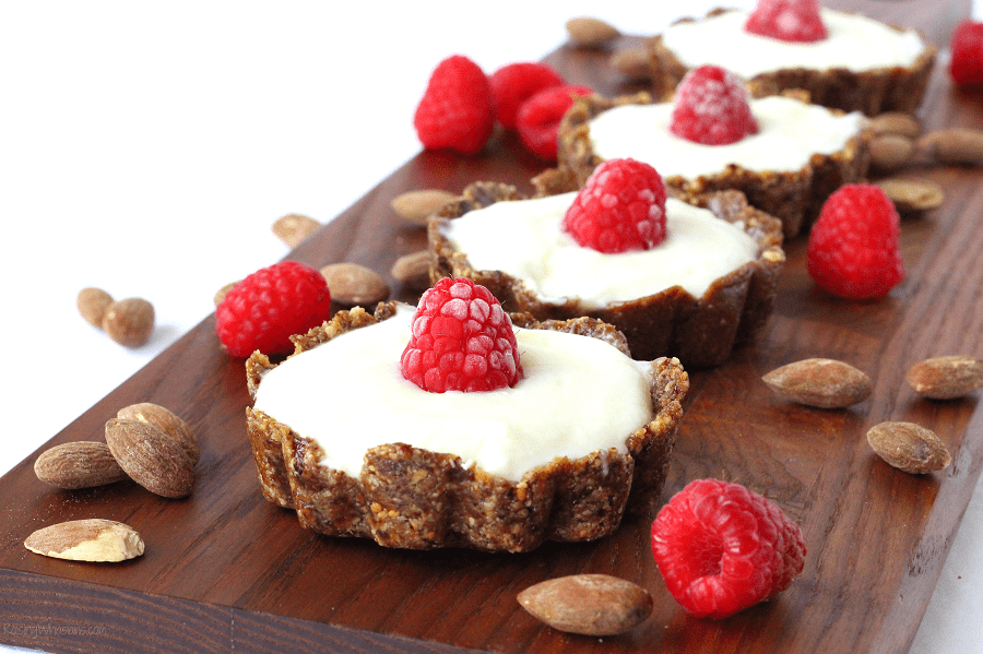 Healthy breakfast tarts Busy morning with kids? Make Easy Yogurt Tarts for a Quick Breakfast Idea! Healthy meal for last minute back-to-school mornings #Breakfast #HealthyRecipe #Recipe 