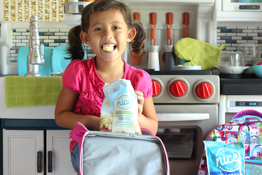 Kindergarten snack ideas Free kindergarten printable - Kindergarten Tips for Parents + FREE Checklist Printable | Best tips to get your child ready for the school year + checklist & emergency contact printables - Prepare for Kindergarten with this free printable and tips for moms from a new kindergarten mom. #Kindergarten #BacktoSchool #FreePrintable