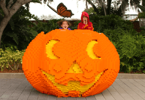 Best Legoland Florida brick or treat tips