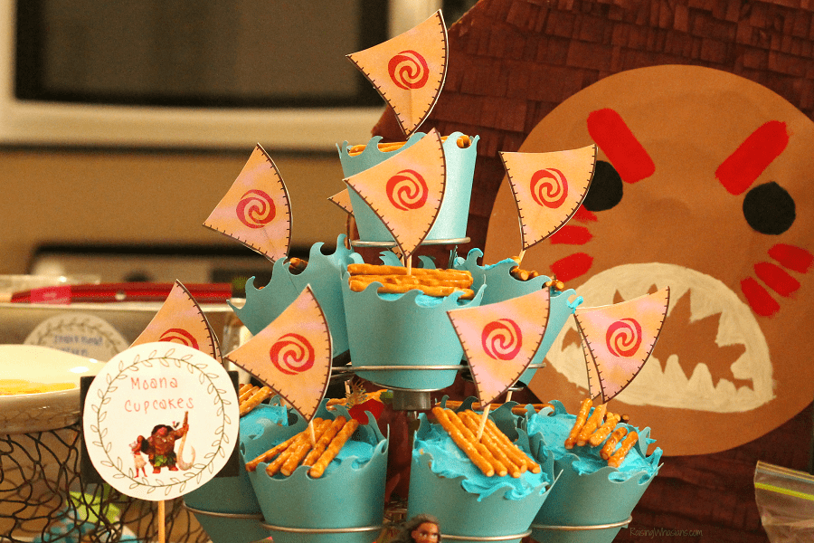 Easy Moana Cupcakes with FREE Printable Toppers - Raising Whasians