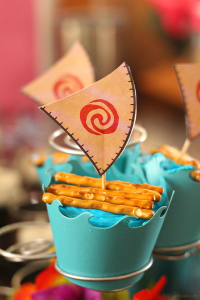 Easy Moana cupcakes