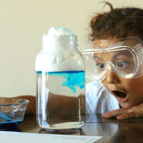 Easy rain cloud science experiment