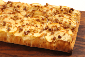 Sweet and spicy apple flatbread