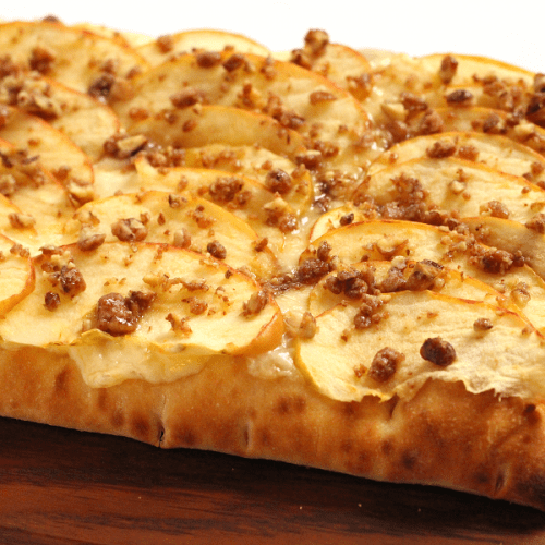Sweet and spicy apple flatbread