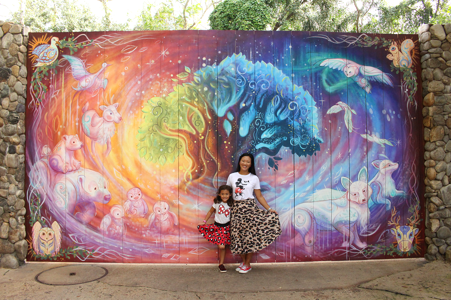 Animal kingdom holiday wall Animal kingdom holiday wall