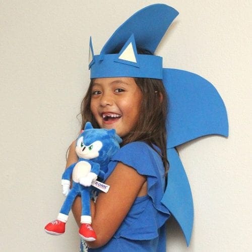 DIY sonic the hedgehog party hat